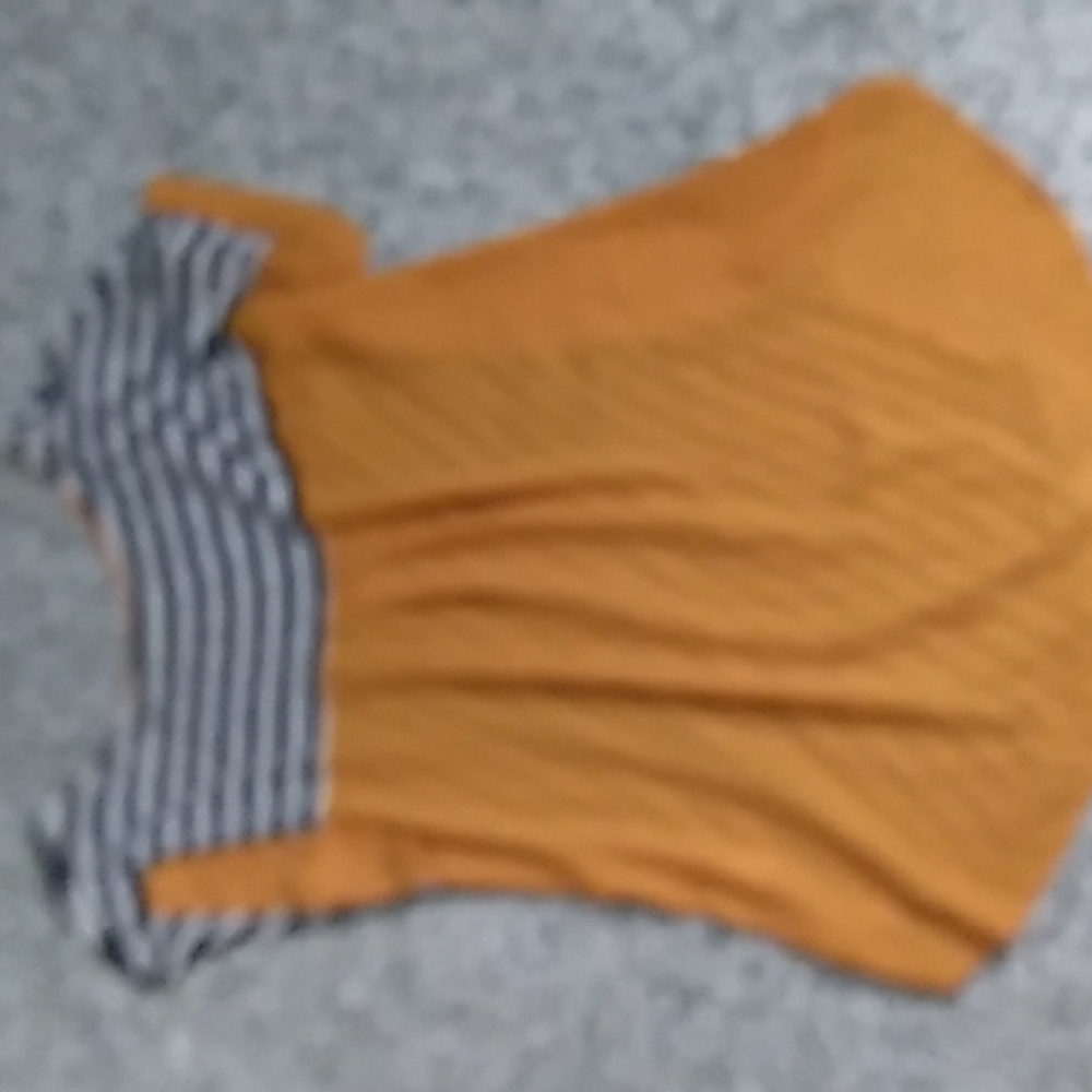 Colorblock Tunic - Picture 3 of 5